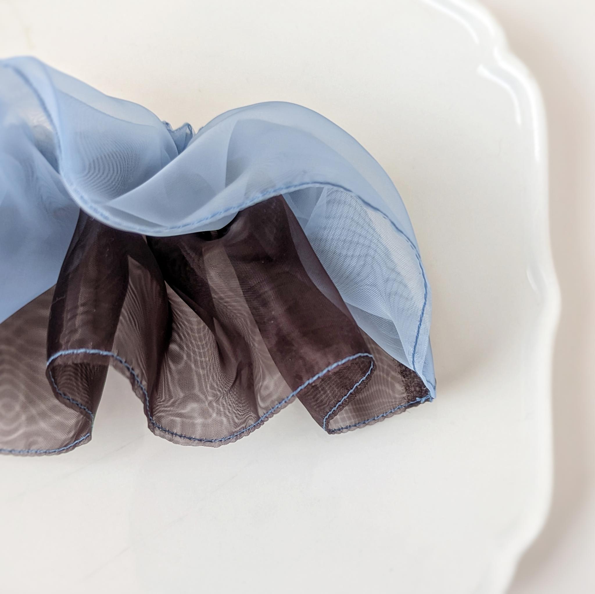 全3色｜大人のためのシュシュ見えバレッタ 晴れやかブルー　グラス♡オーガンジー バターイエロー＆ブラウン＆アイスブルー | 7枚目